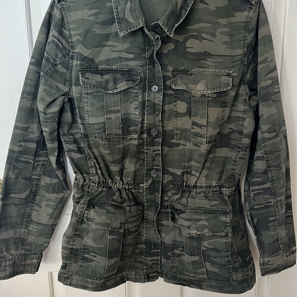 Buffalo David Bitton - Marine style Camouflage Button Down Top.  Size M - Picture 2 of 7